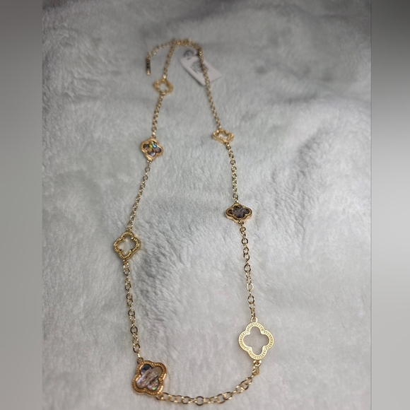 T Tahari Elegant Gold Flower Necklace 24" Adjust - Picture 8 of 10